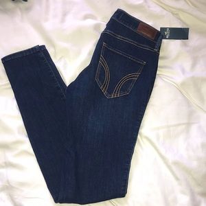 Hollister Mid-rise super skinny jeans